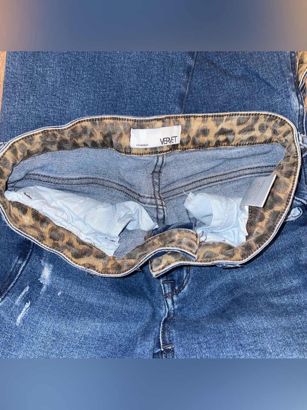 Wide-Leg Dark Blue Women's Jeans with Leopard Trim - Picture 6 of 10